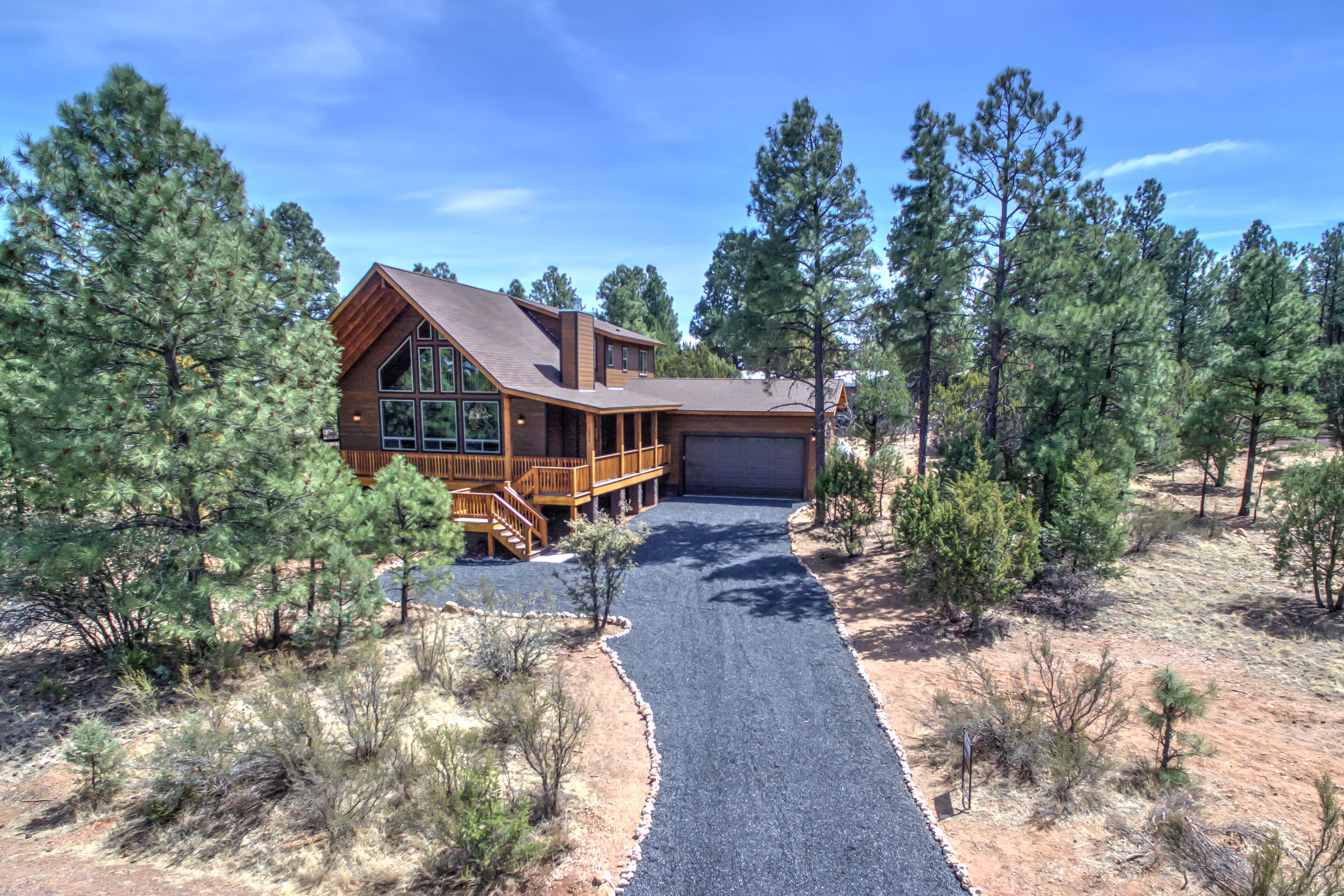 Stunning Cabin With Modern Tops; Wine, coffee, stars, elk. Fantastic!