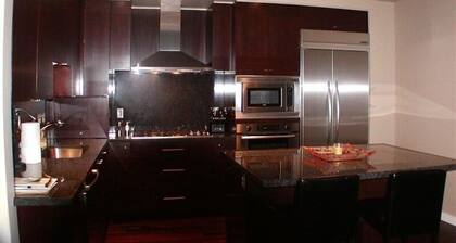 River Front Portland Oregon Condo $9000 a mo. Less than hotels!