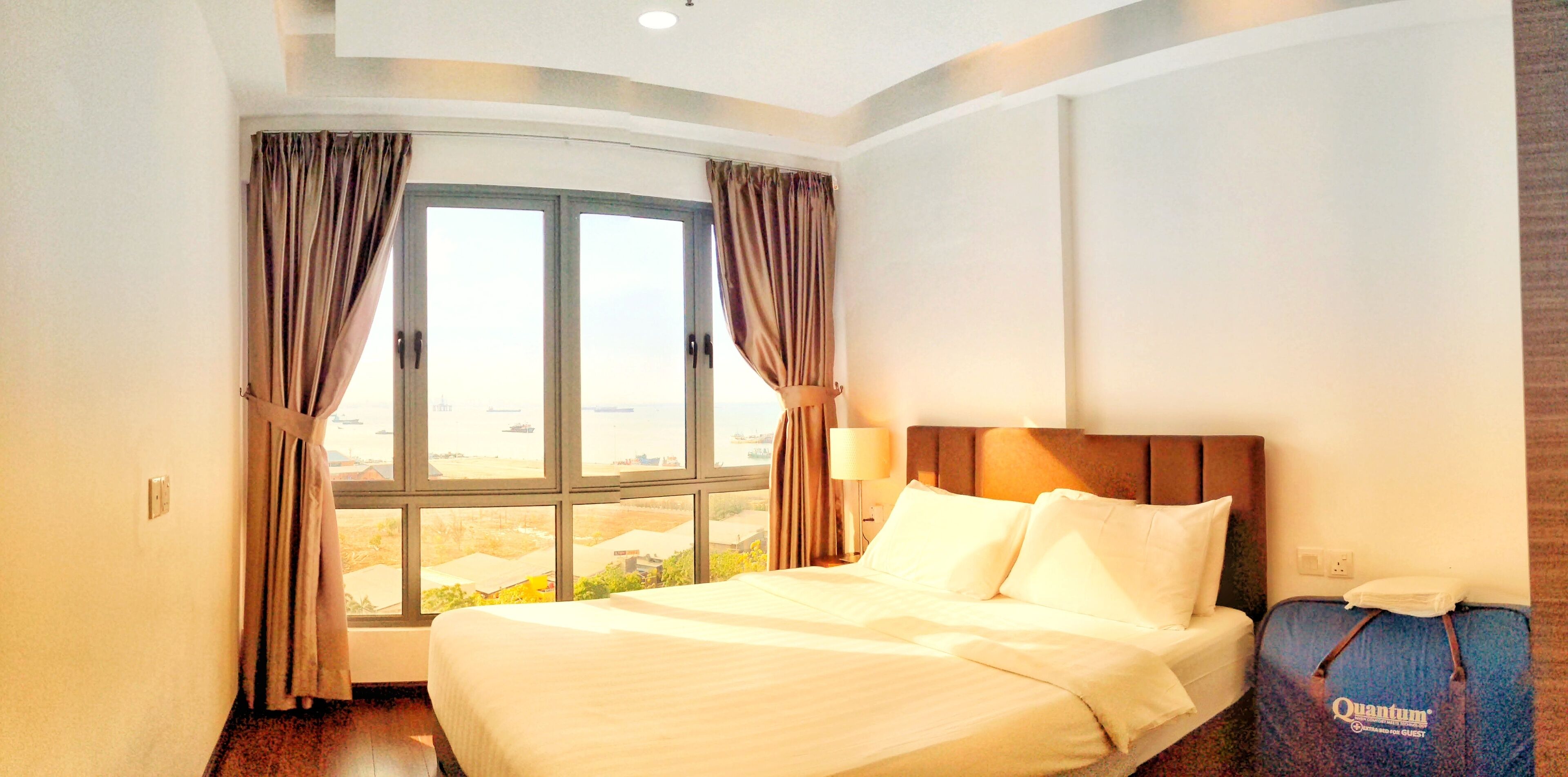 City Apartment (LOVINA 12-11) | 熨斗/熨衣板、免费 WiFi、床单