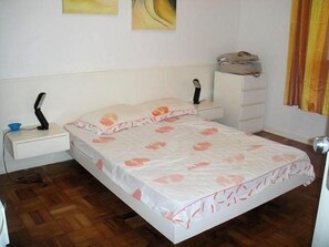 3 quartos, ferros/tábuas de passar roupa, Wi-Fi de cortesia