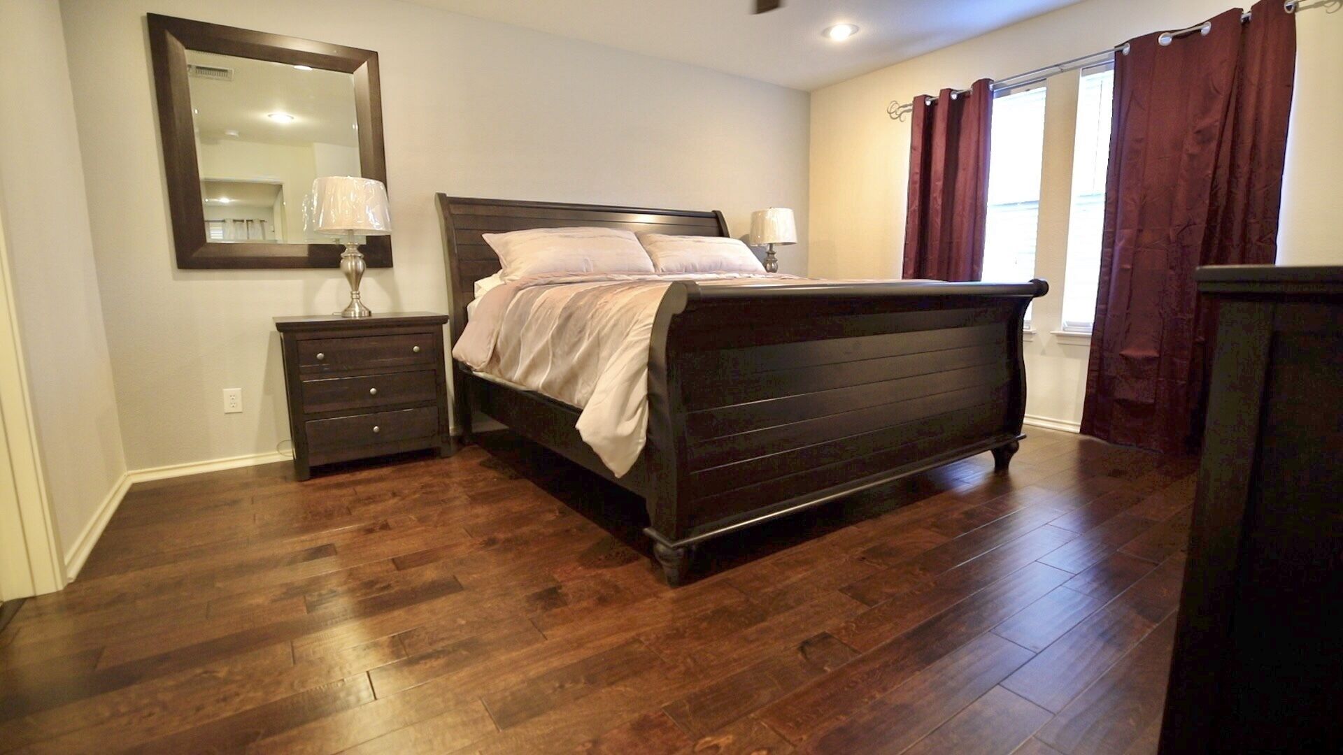 4 bedrooms, iron/ironing board, travel crib, free WiFi