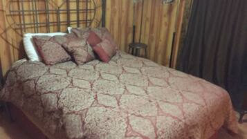 1 bedroom, Internet, bed sheets, wheelchair access