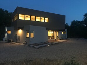 Exterior - OBSERVATION POINT- 2 Miles from main entrance to ZNP New Barrel Sauna by river (Springdale)