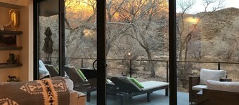 OBSERVATION POINT- 2 Miles from main entrance to ZNP One of a Kind Experience!