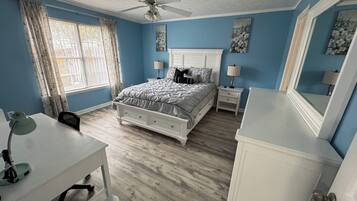 2 quartos, escrivaninha, Wi-Fi de cortesia, roupa de cama