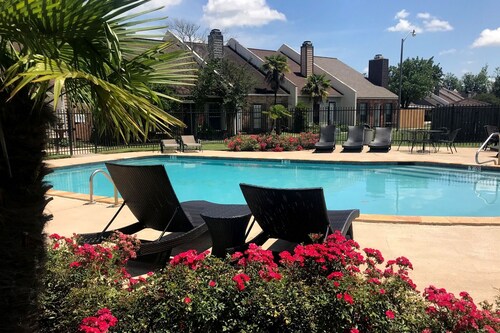 210-I Long Plantation Suites   2 Bedrooms - Monthly