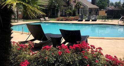 210-I Long Plantation Suites 2 Bedrooms - Monthly