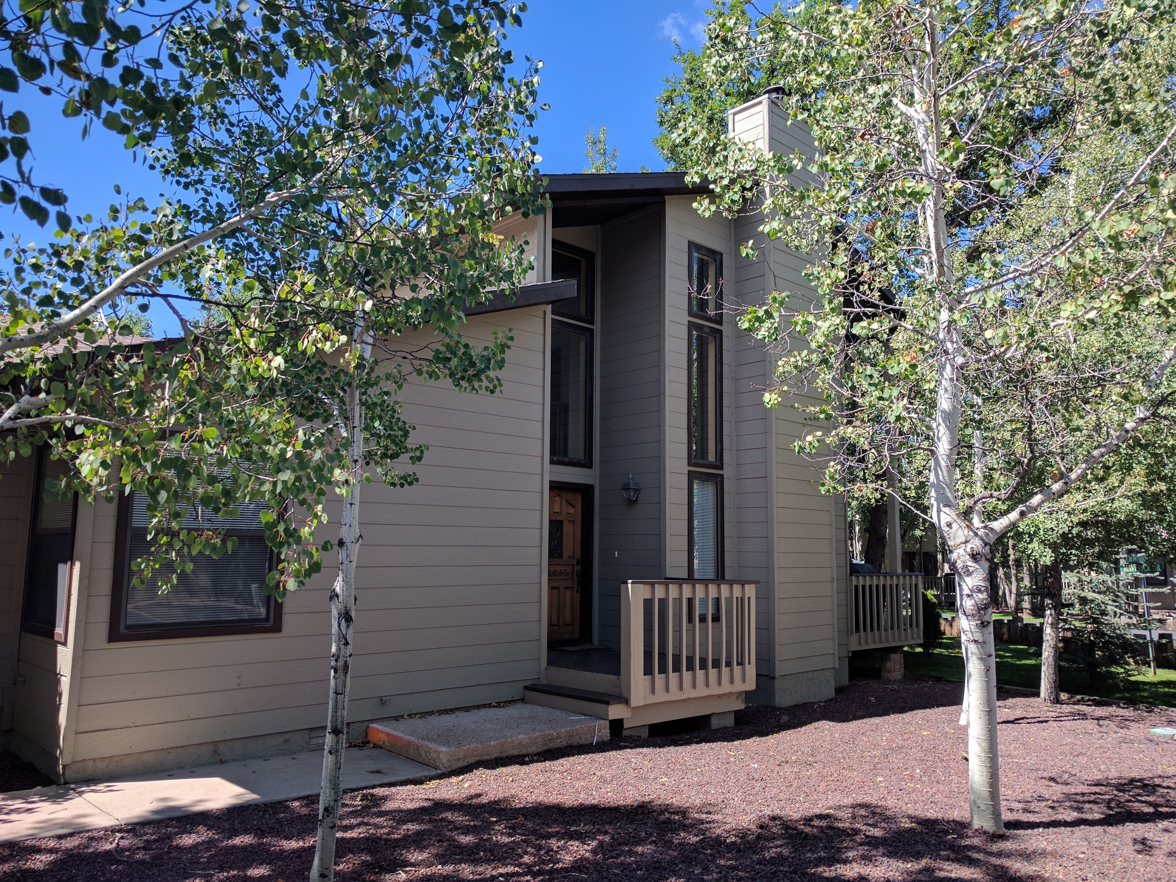 Quiet Resort Villa Beautifully Landscaped w Attached Garage at Quality Hill