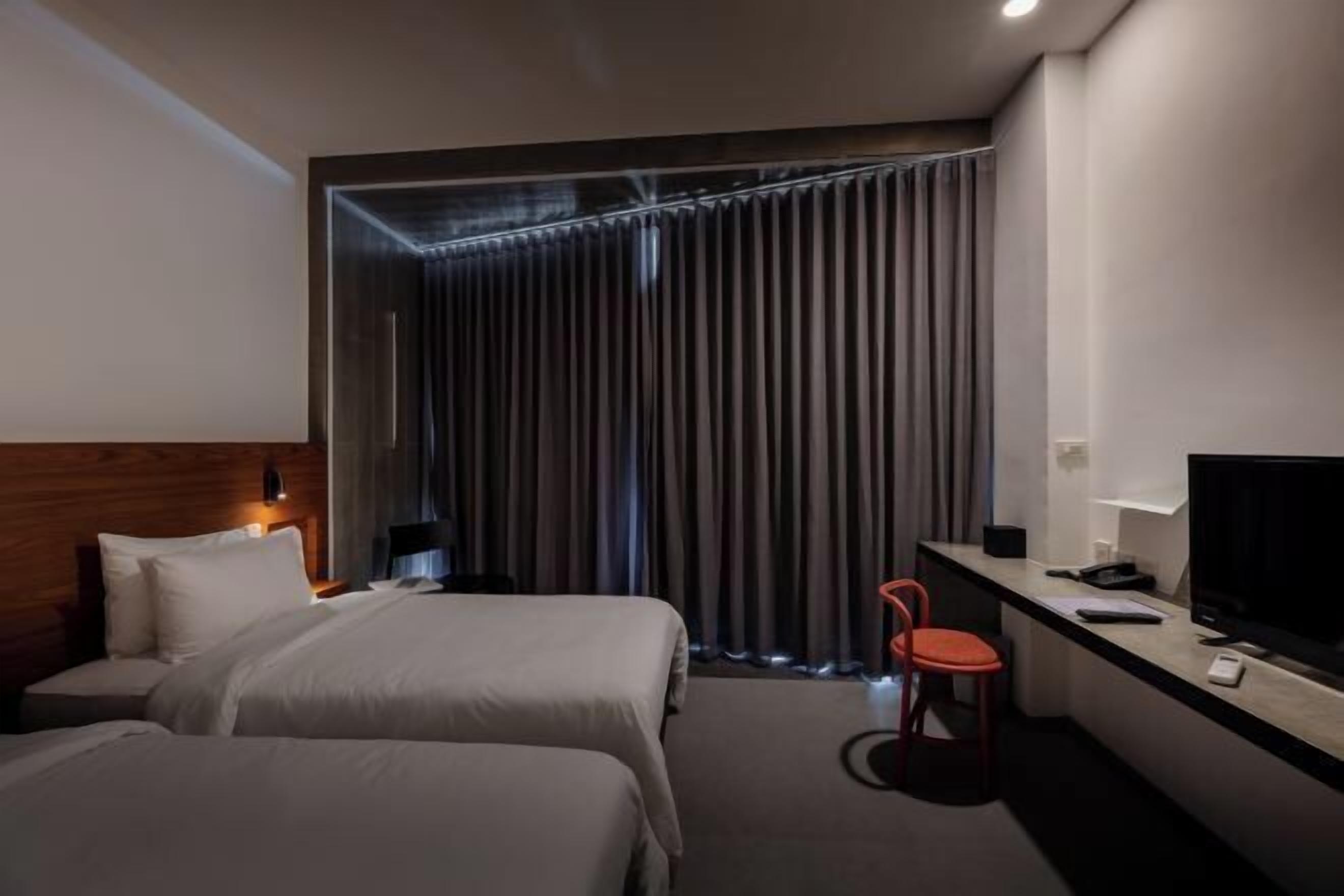 Minibar, in-room safe, desk, blackout drapes