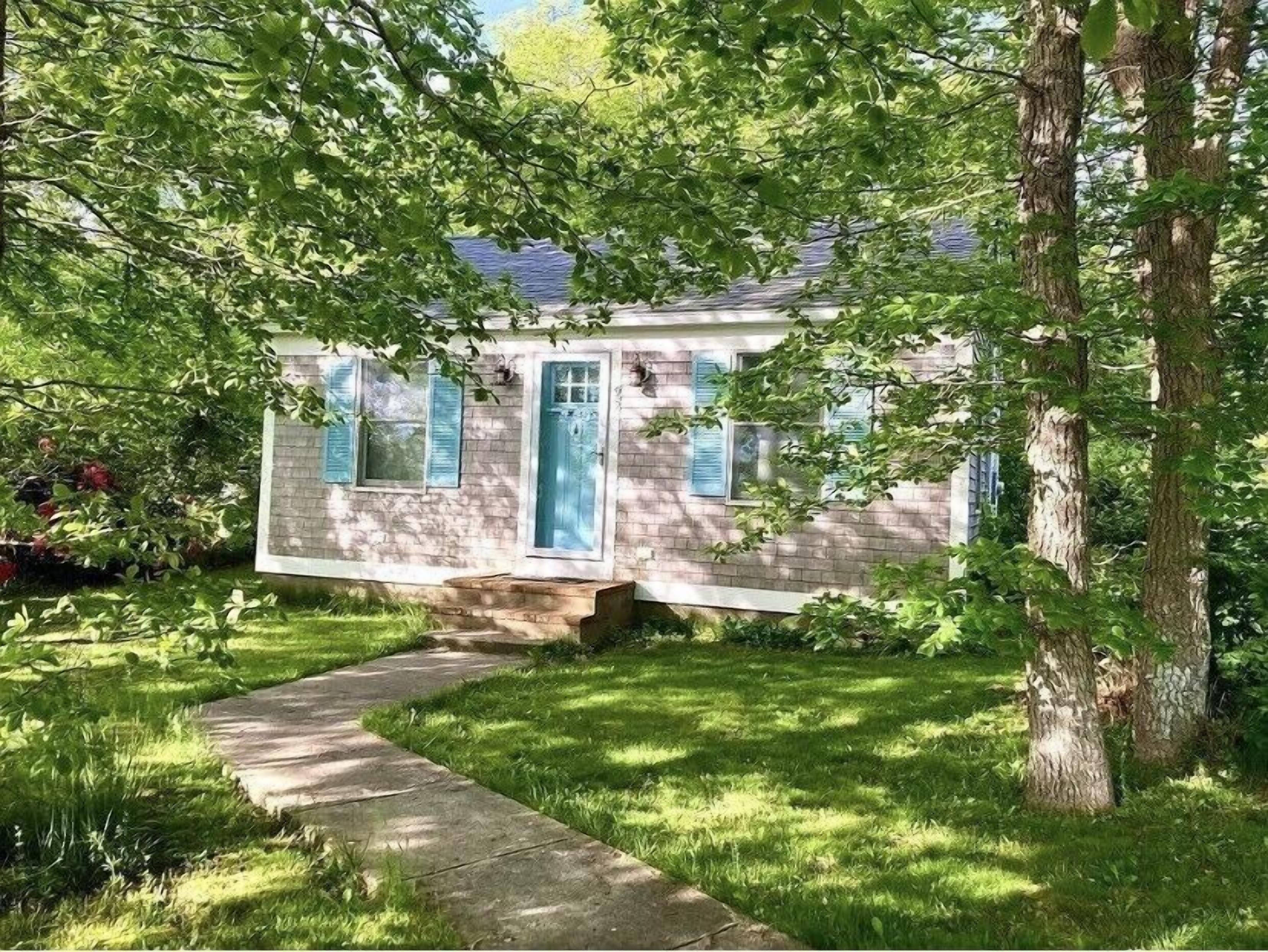 New rental this summer - Across the street from the water !!