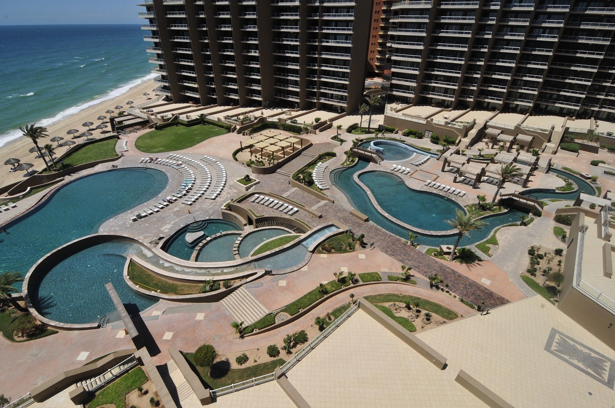 Een verwarmd zwembad