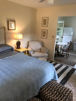 1 bedroom, bed sheets