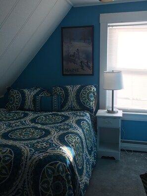 5 bedrooms, in-room safe, iron/ironing board, free WiFi