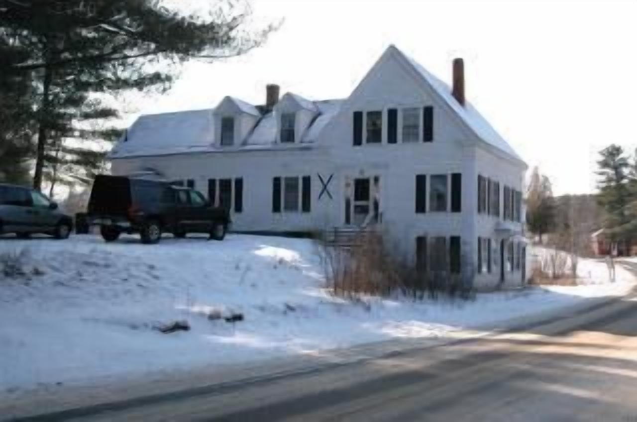 The Brookside House-Large, charming Historic House.  Pet Friendly! 