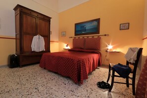 2 chambres, fer et planche Ă repasser, Wi-Fi, draps fournis