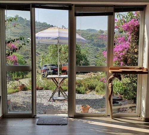 Getaway for peace and relaxation near sea-side