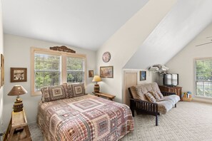 3 bedrooms, iron/ironing board, free WiFi, bed sheets - Beautiful view! Unique comfort, Away from it all. (Mabank)