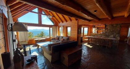 Argentinian Patagonia Andes ski, lake and mountainview