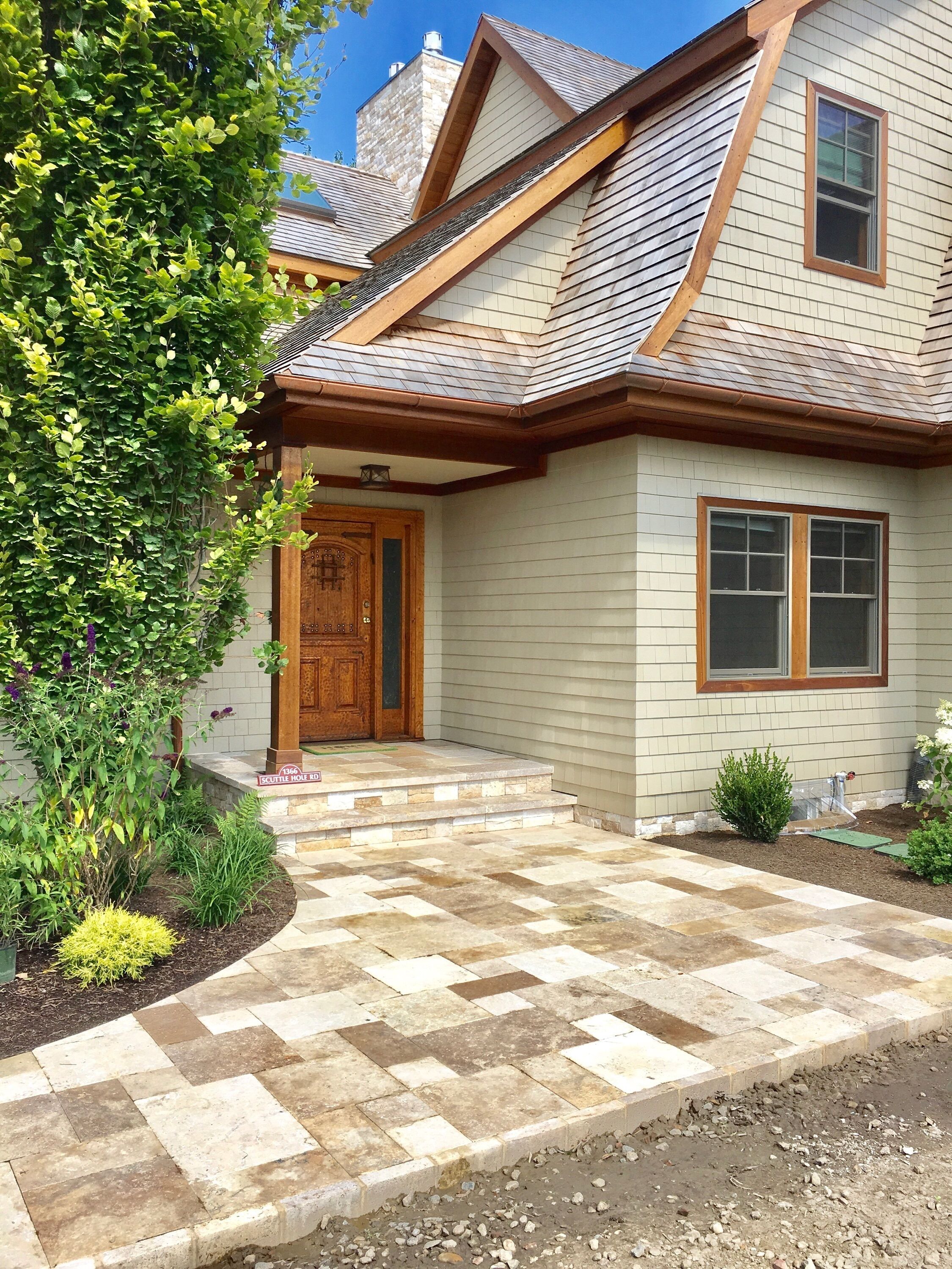 Spacious recently renovated 5 bdr family house