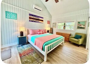1 bedroom, iron/ironing board, WiFi (free), bed sheets - Coastal Cottage 1 (Santa Rosa Beach)