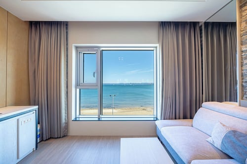 Pohang Yeongildae Hotel View