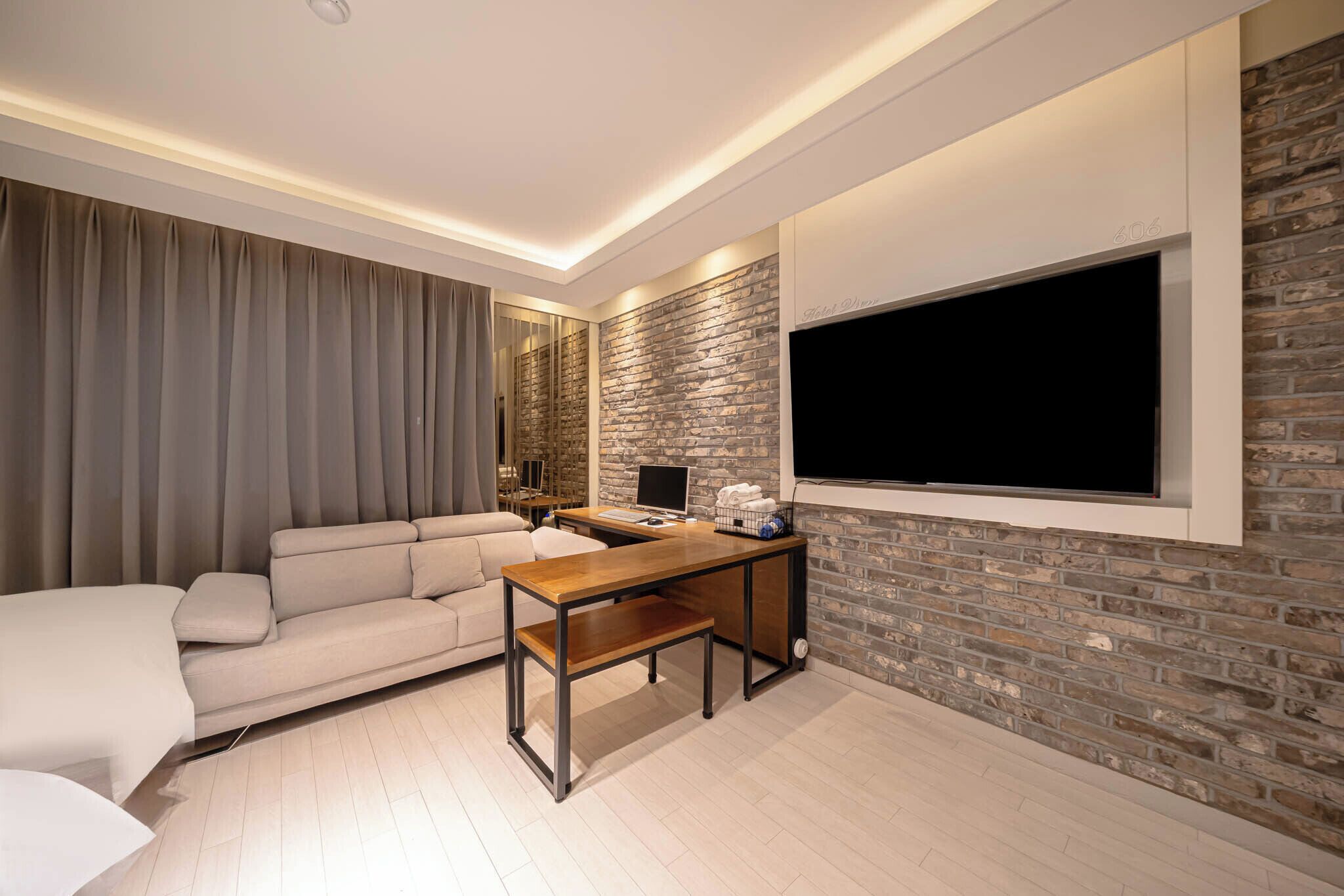 Habitación estándar con 2 camas individuales, varias camas, para no fumadores, vista a la ciudad | Ropa de cama de alta calidad, edredón y decoración personalizada 