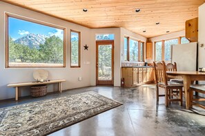 Interior - Delightful Adobe 2 Bedroom in Crestone with Spectacular Views (Crestone)