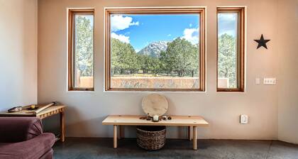 Delightful Adobe 2 Bedroom in Crestone with Spectacular Views