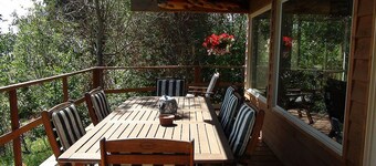 Kenai Riverfront Chalet Centrally Located On The Kenai Peninsula