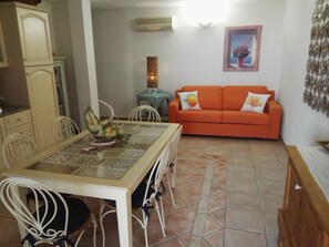 Dining - Apartment for families or friends with pool - Sterlizia (Porto san Paolo)