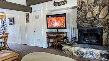 TV, fireplace, DVD player
