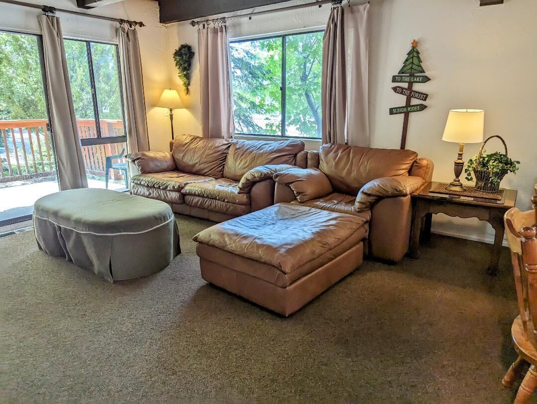 TV, fireplace, DVD player