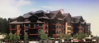 Peak 8 Grand Colorado Ski in Ski out Suite