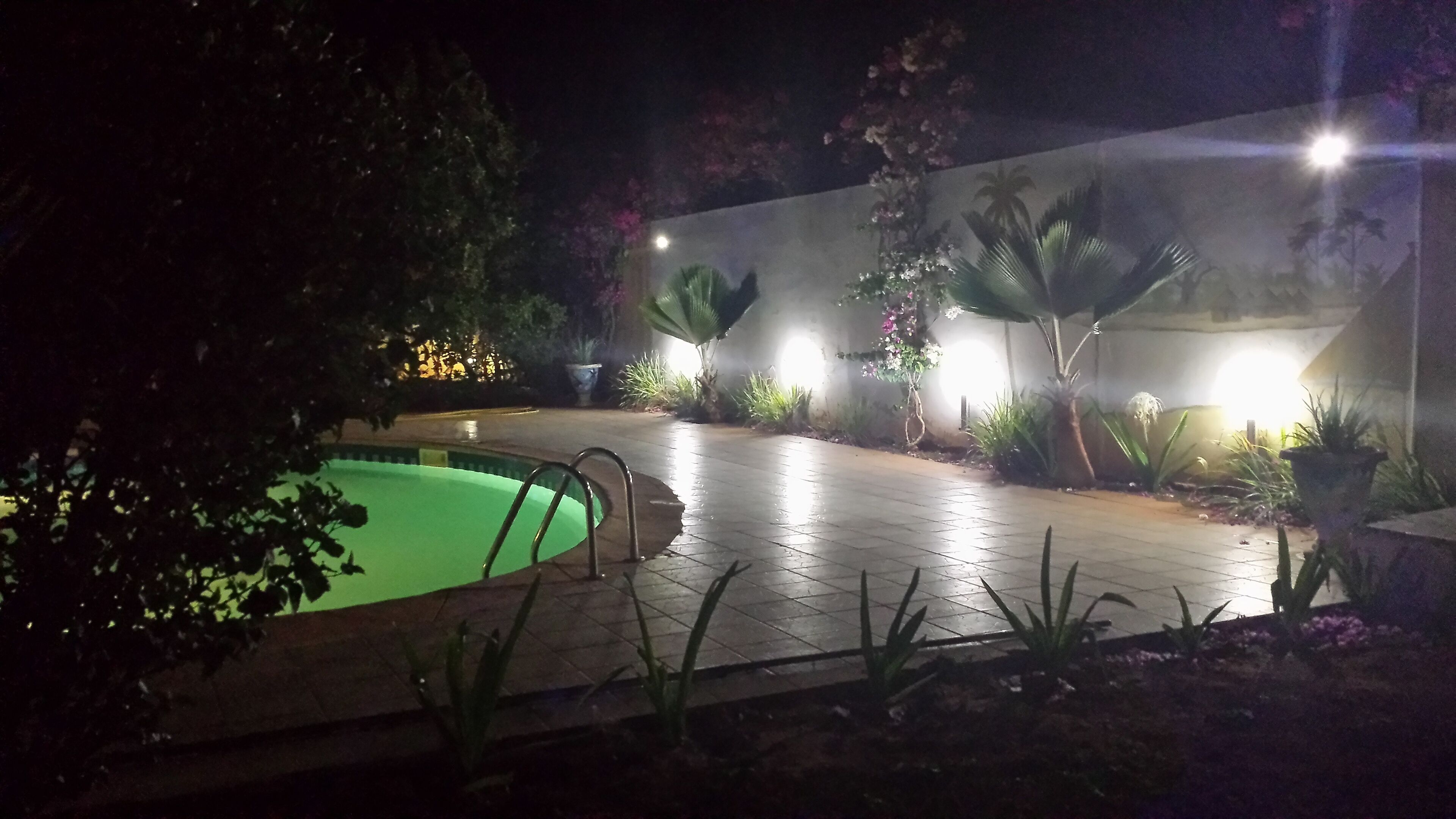 Piscine couverte, piscine extérieure