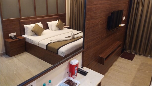 Suite – executive