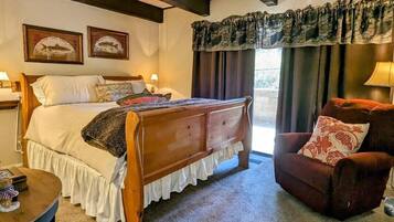 2 bedrooms, internet, bed sheets