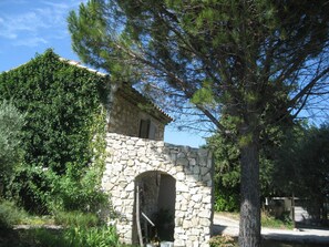 Exterior - GITE RAISIN side VENTOUX ** (Méthamis)