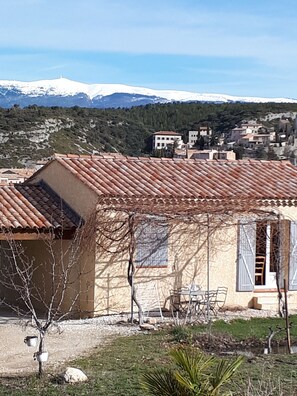 Exterior - GITE RAISIN side VENTOUX ** (Méthamis)