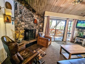 Cheminée, lecteur de DVD