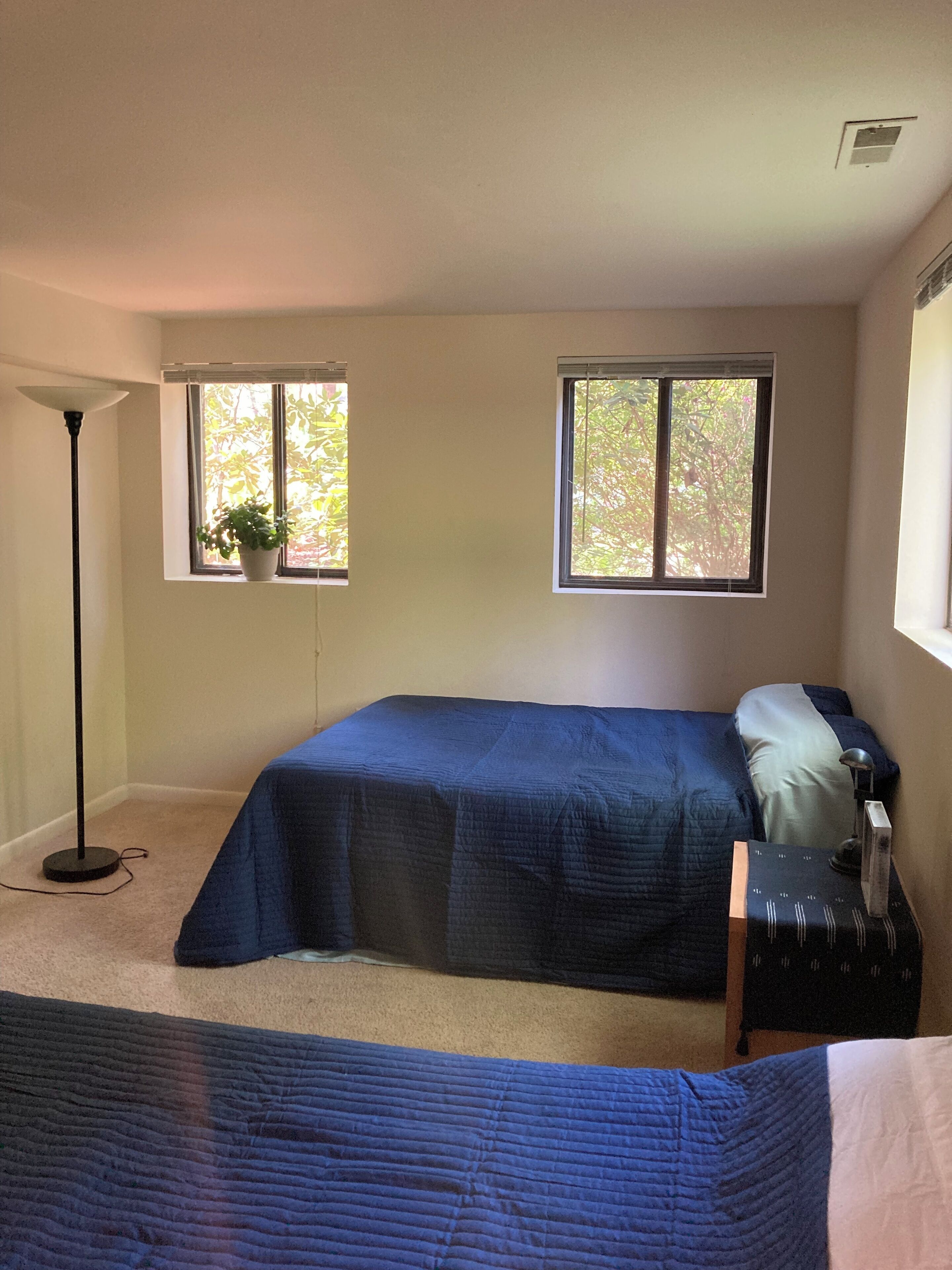 2 dormitoris, escriptori, planxa i posts de planxar i wifi gratuïta 