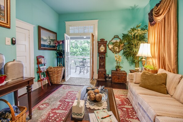 Smart TV, video games, DVD player