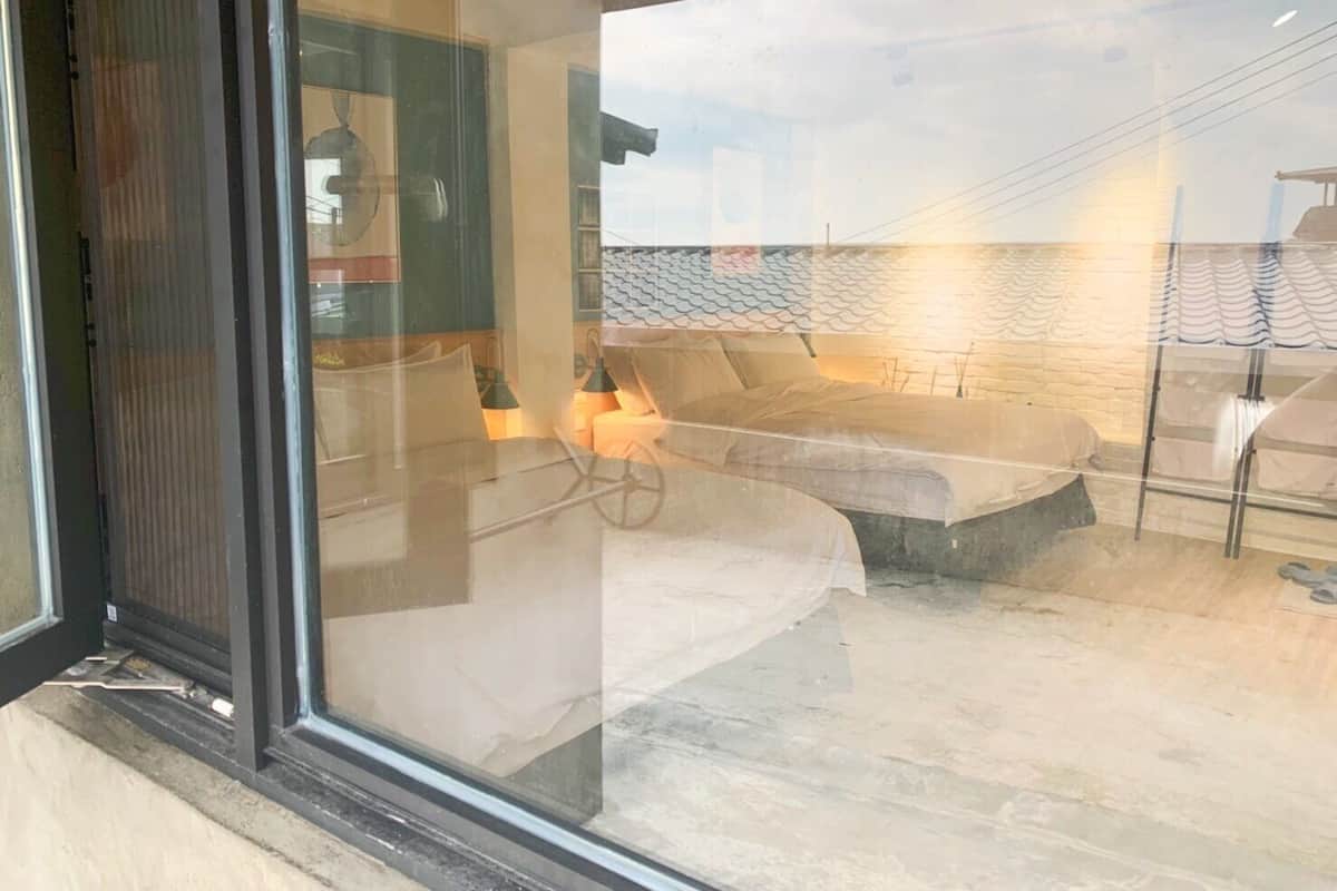 Romantic Quadruple Room, 2 Double Beds, Refrigerator, Mountainside