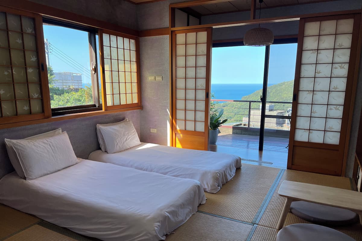 Traditional Quadruple Room, Multiple Beds, Non Smoking, Ocean View