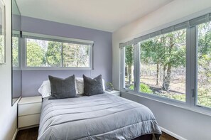 4 Schlafzimmer, Bügeleisen/Bügelbrett, Reisekinderbett, WLAN