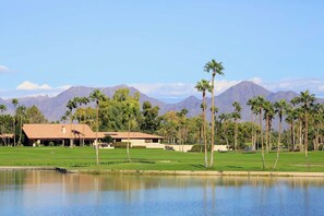 Golf - Pool Side, 1st Floor, Lake Subdivision, Walkable, Pet Friendly, Family Friendly (Scottsdale)