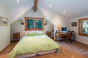 4 slaapkamers, een bureau, gratis wifi, beddengoed