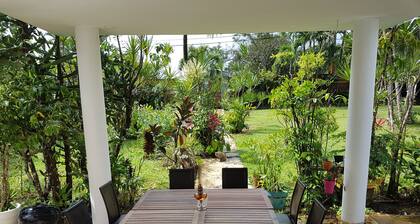 Unique ! Chambre avec balcon vue sur jardin dans belle propriété Art Déco Vernou