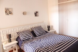 2 bedrooms