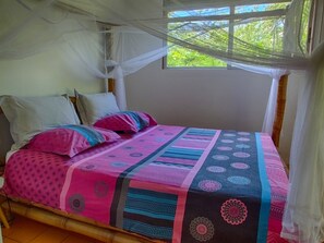 1 quarto, Wi-Fi de cortesia, roupa de cama