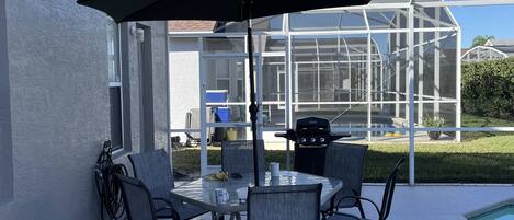 Outdoor dining